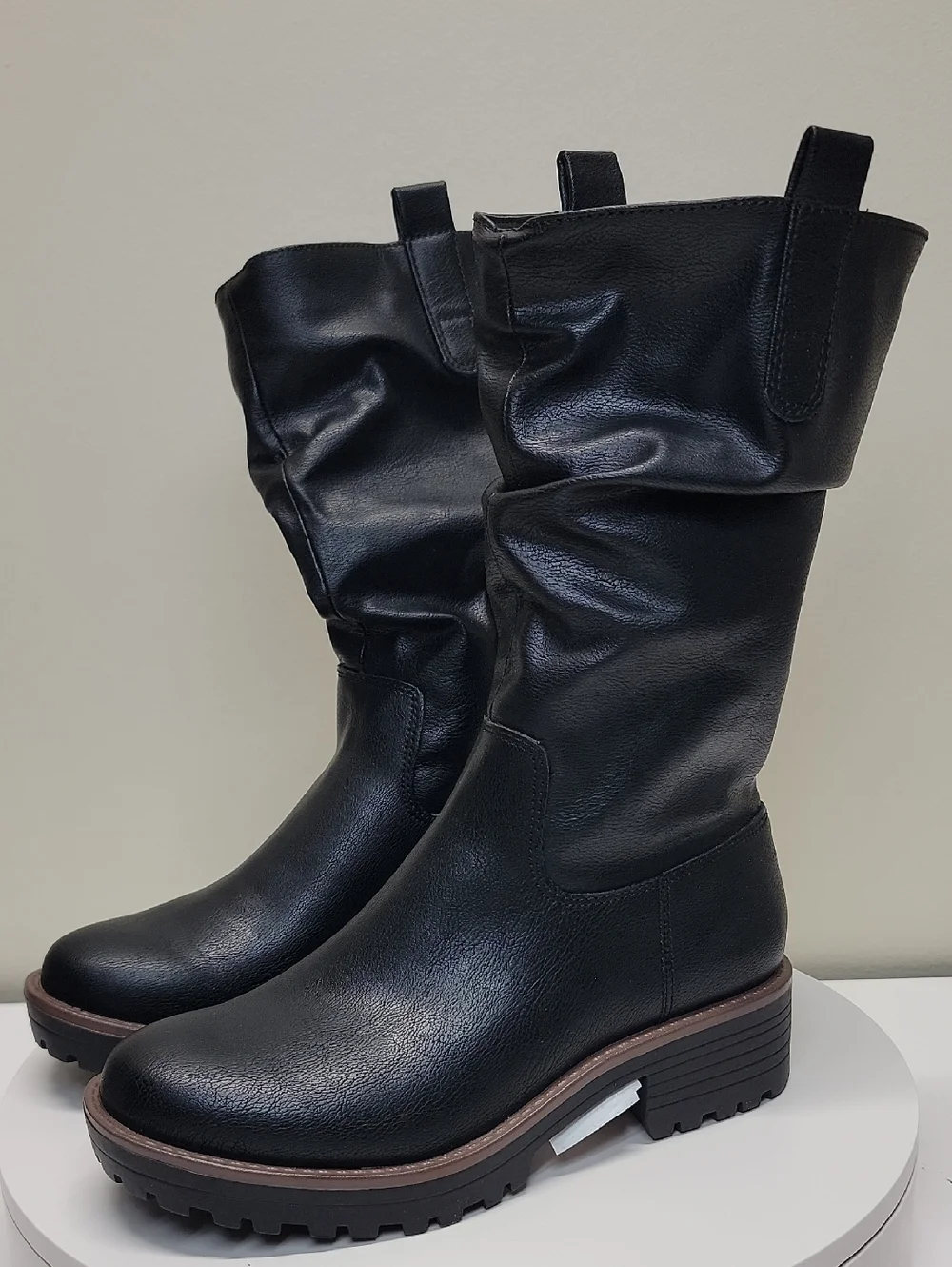 Sun + Stone New In Box! Lug Sole Slouchy Boots Sz 5
